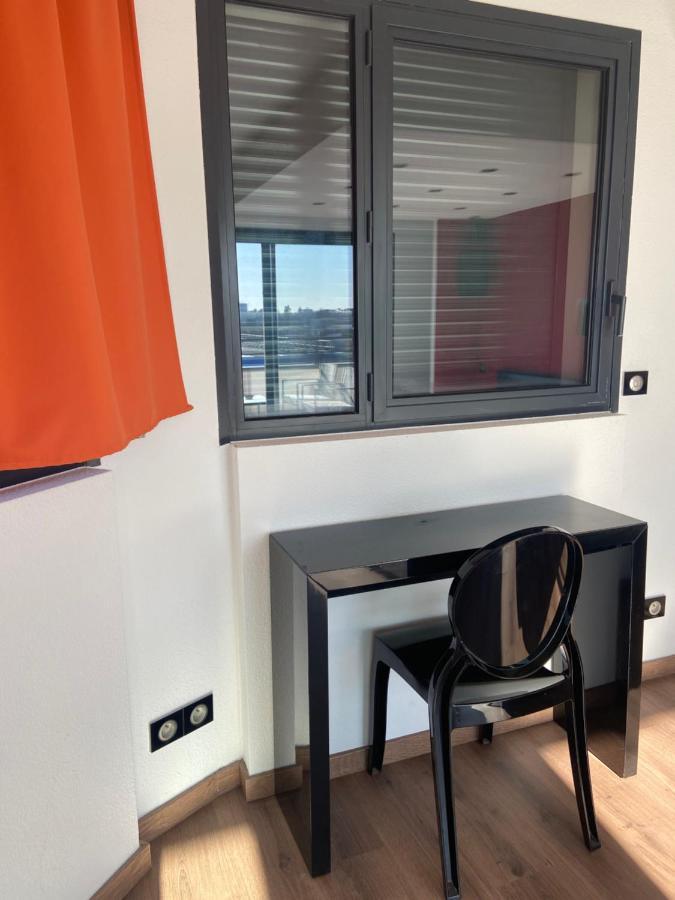 La Amal Aparthotel 3*
